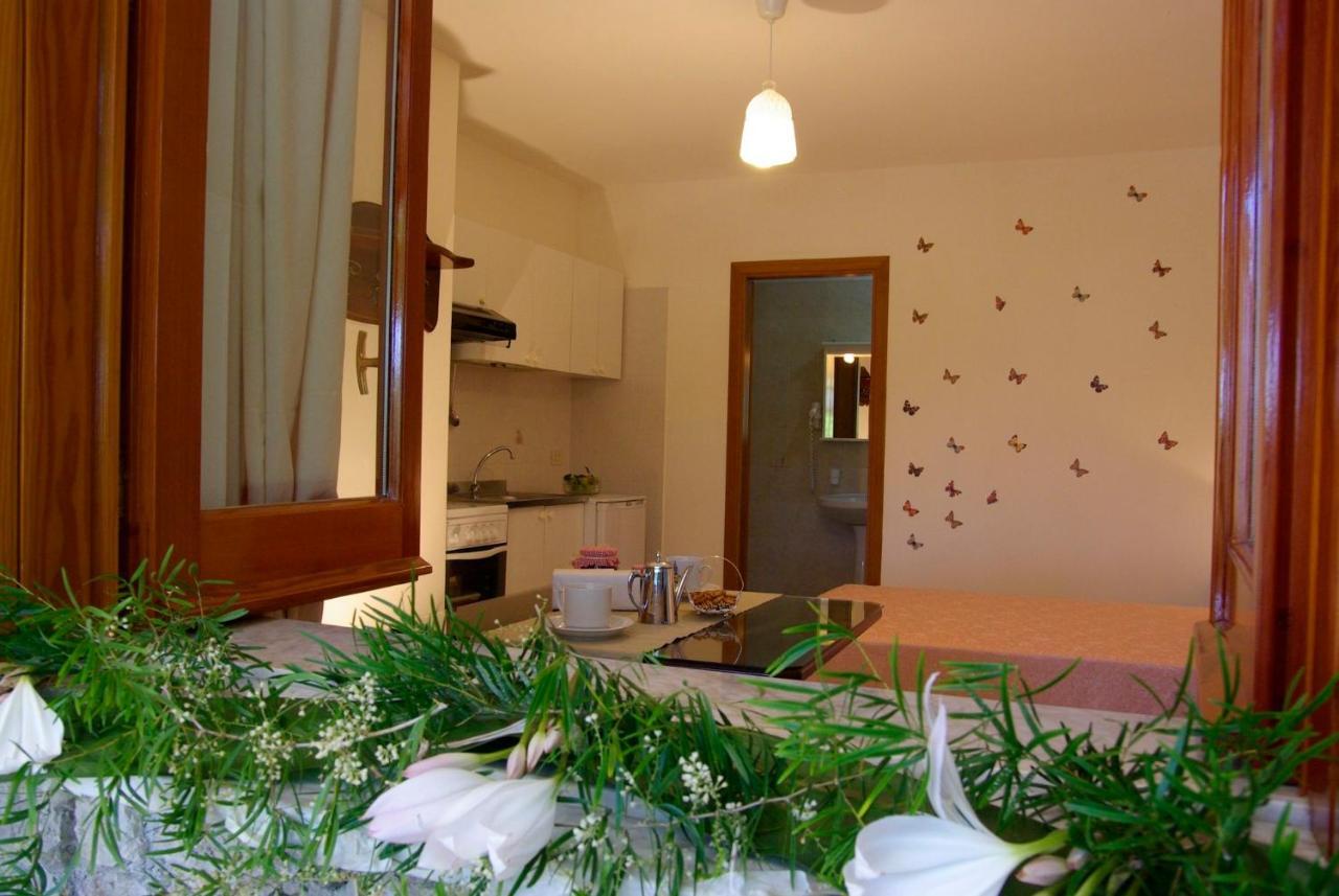 ماسّا لوبْرينسِ Villa Romantica المظهر الخارجي الصورة